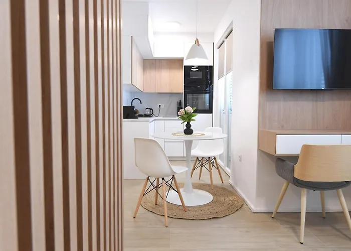 Consul - Center Zadar